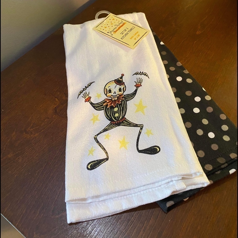 JOHANNA PARKER RETRO HALLOWEEN SKELETON KITCHEN TOWELS